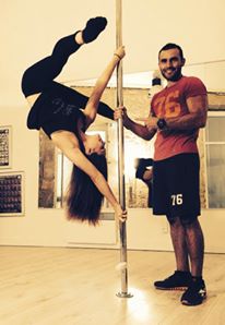 manon-agard-pole-dance-beziers-avec-nicolas-cabrol-coach-sportif-beziers